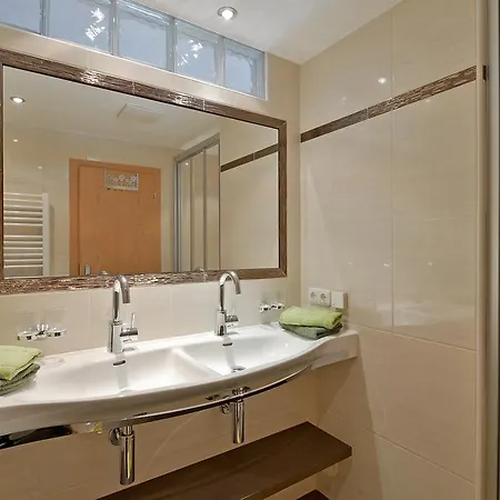 Stefan Kroell Mayrhofen